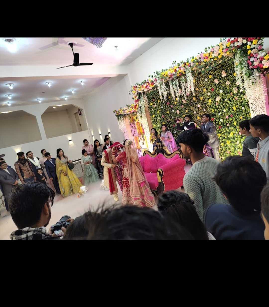 1st image description