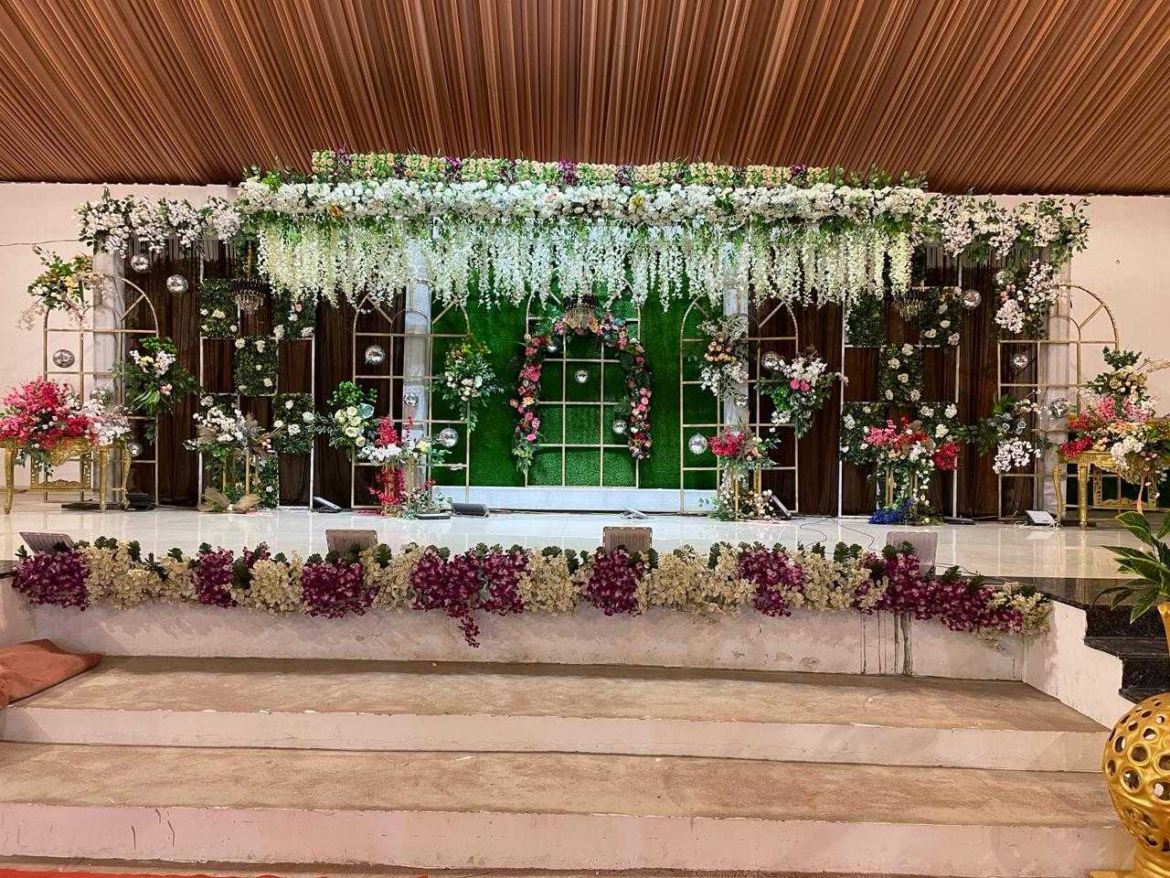 1st image description