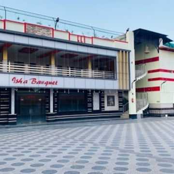 1st image description