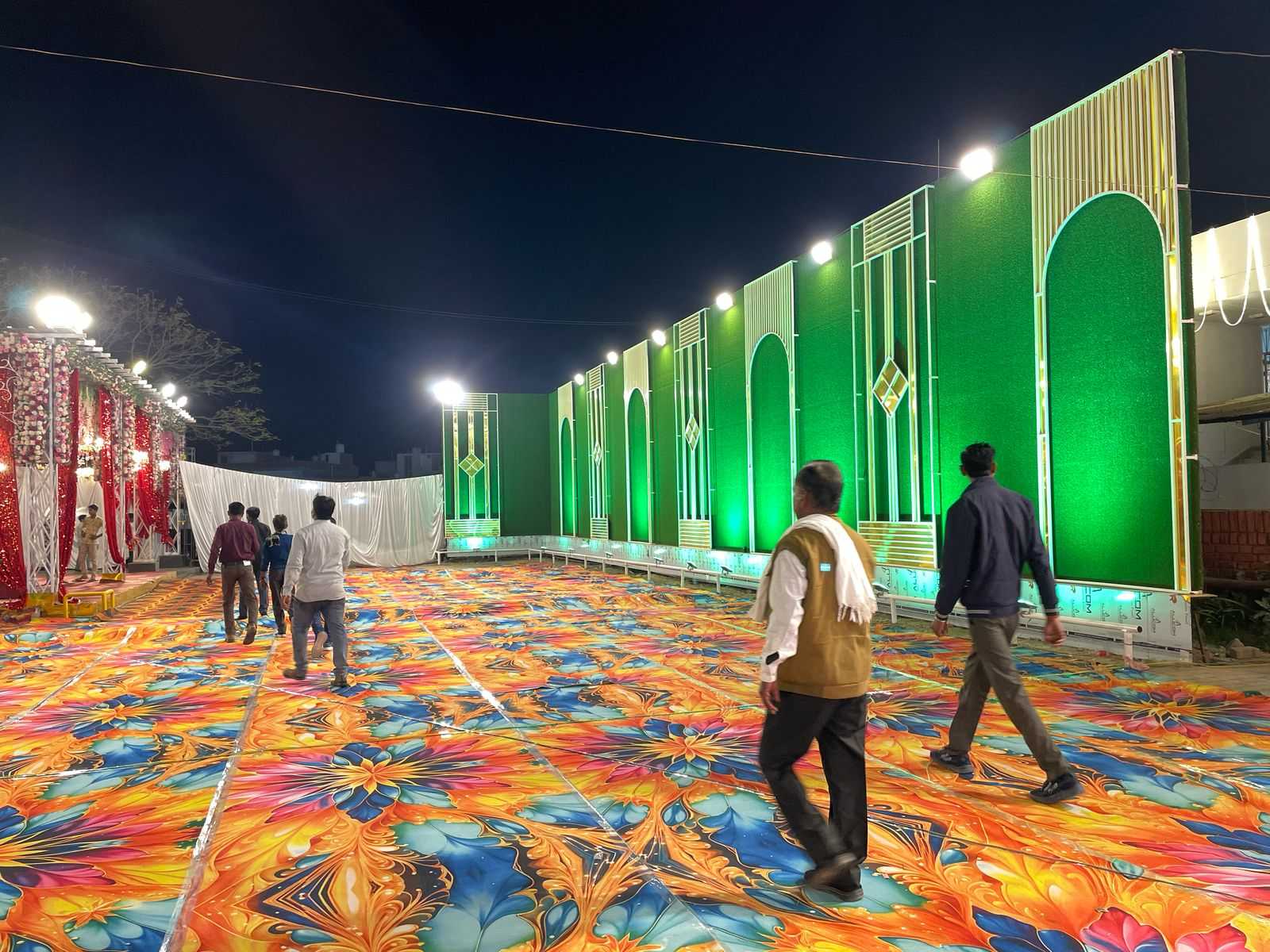 1st image description