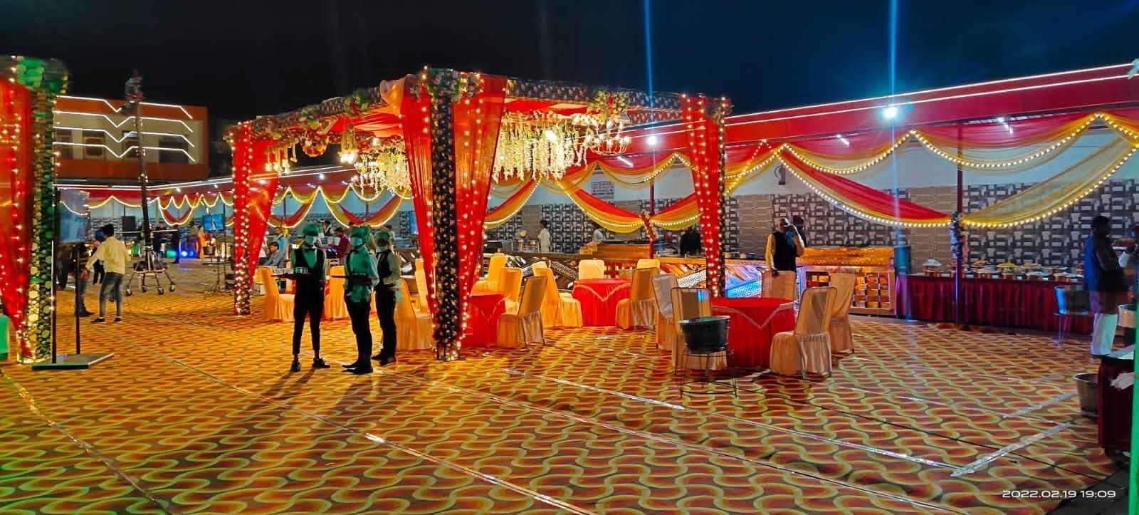 1st image description