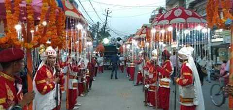 1st image description