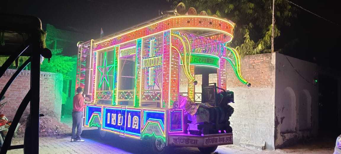 1st image description