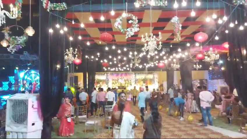 1st image description