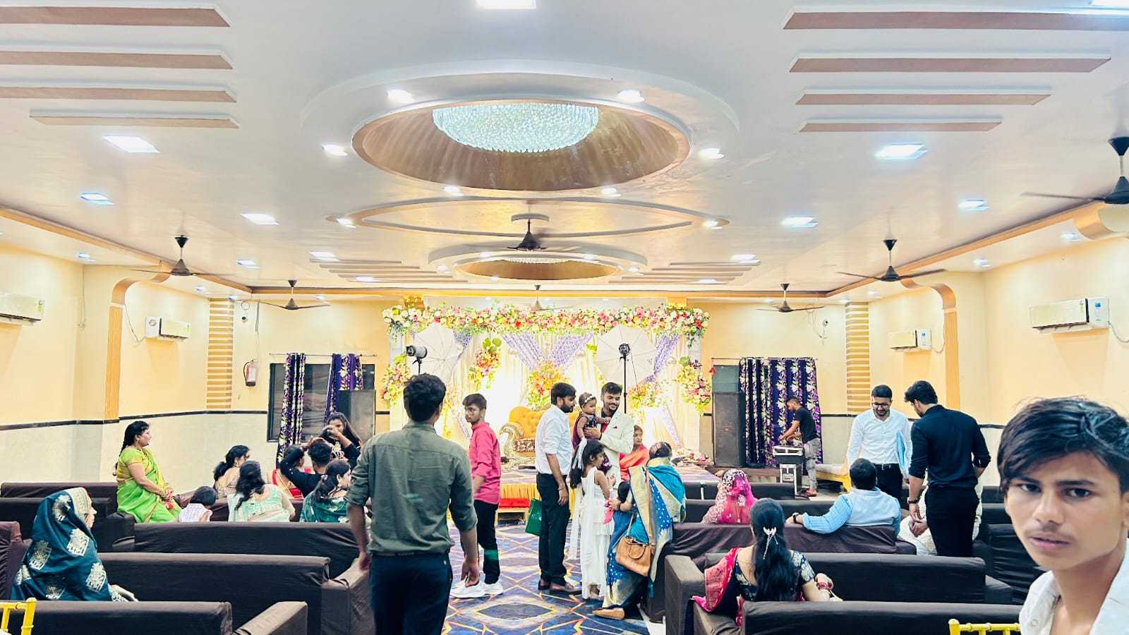 1st image description