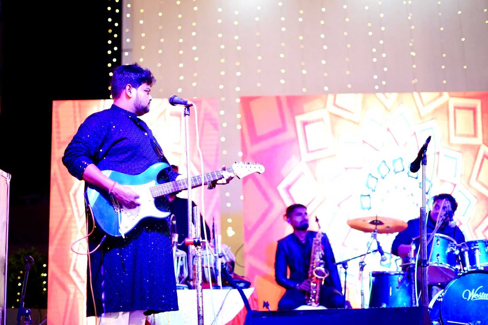 1st image description