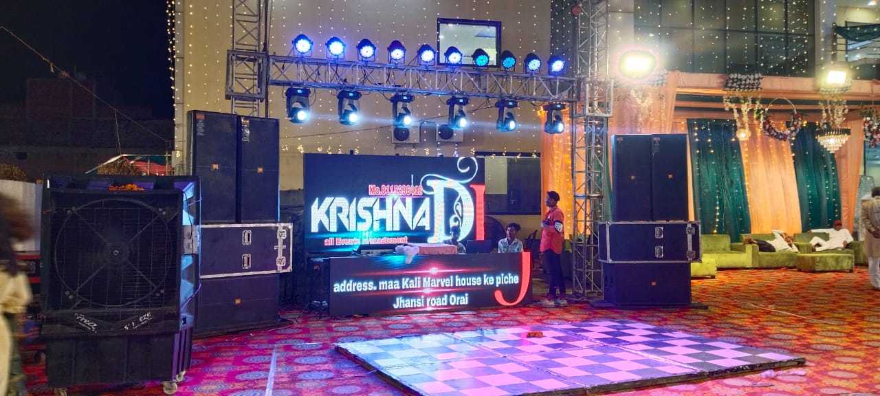 1st image description