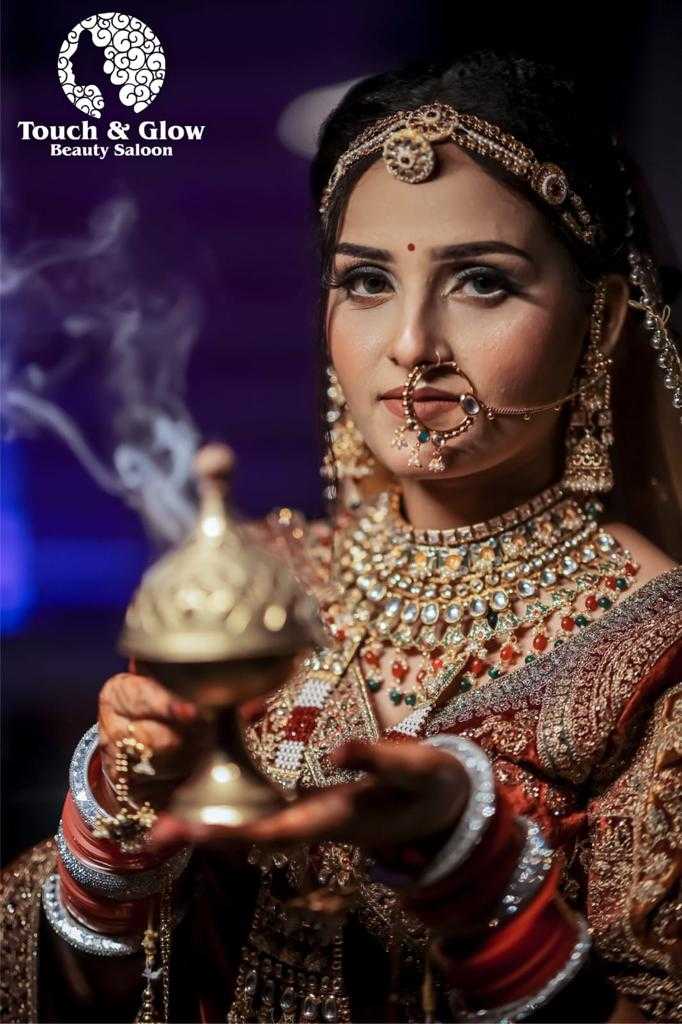 1st image description