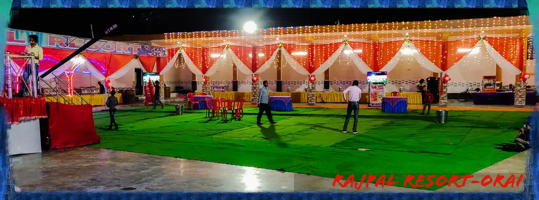 1st image description