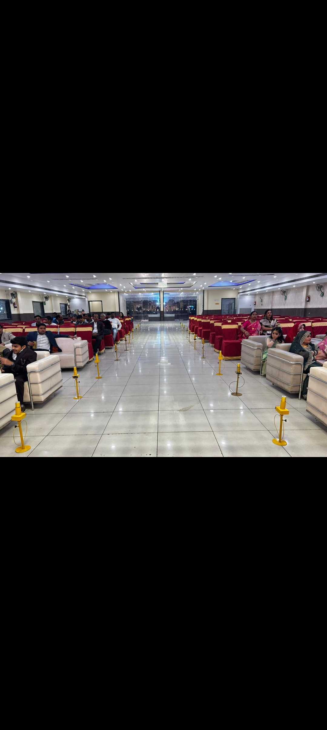 1st image description