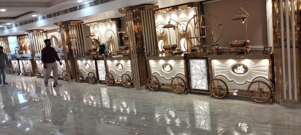 1st image description