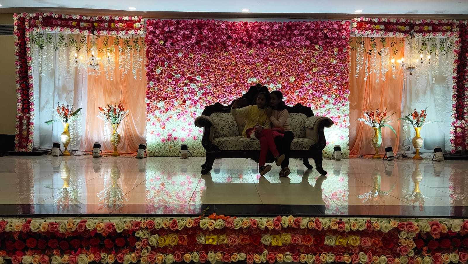 1st image description