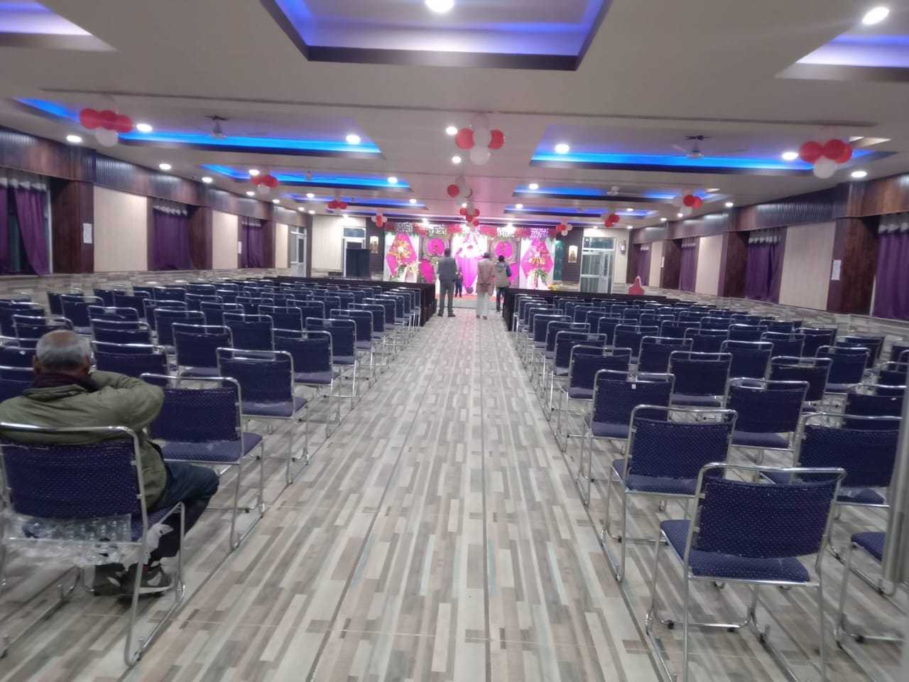 1st image description