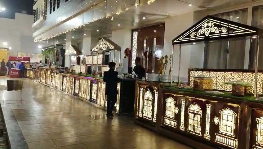 1st image description