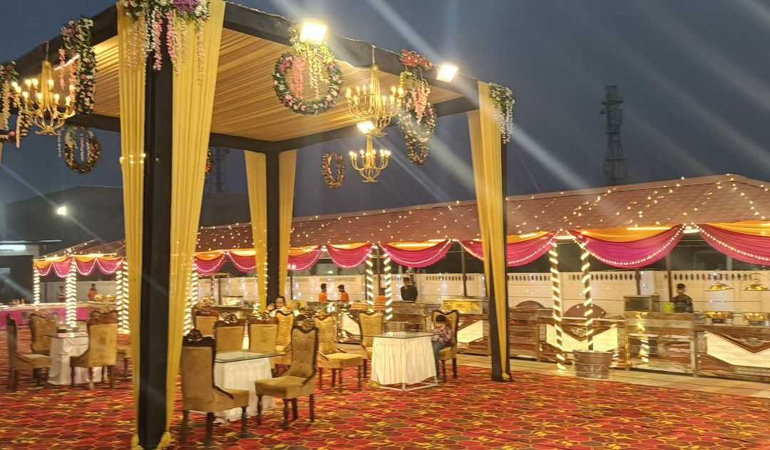 1st image description