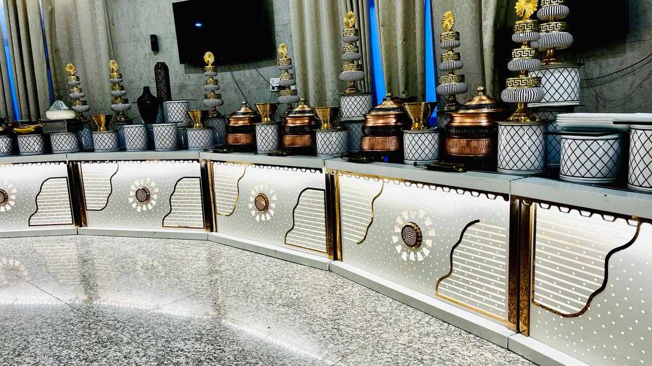 1st image description