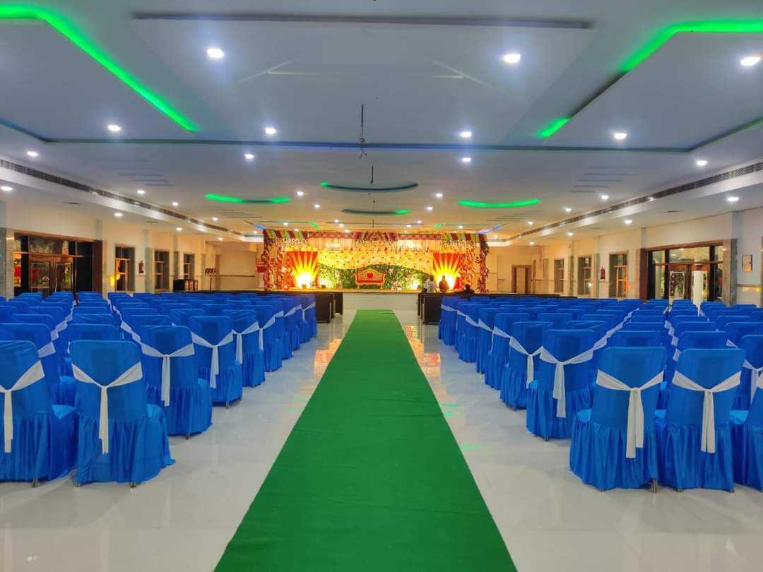 1st image description