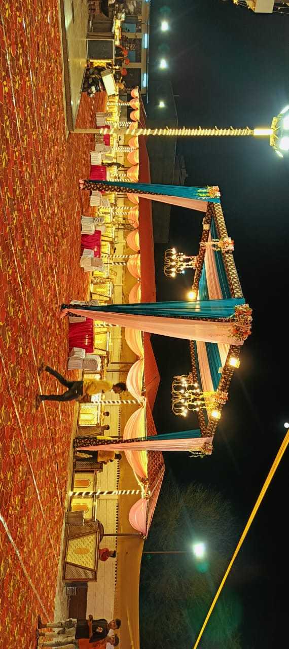 1st image description