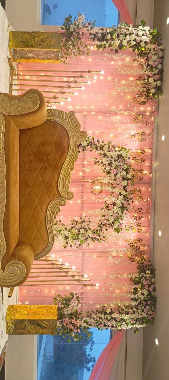 1st image description